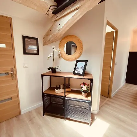 شقة Chic Spacious 2br Few Steps From The Center
